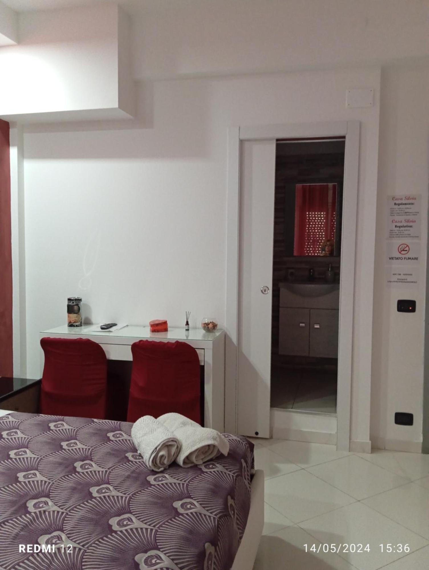 Casa Silvia Hotel Калтаджироне Екстериор снимка